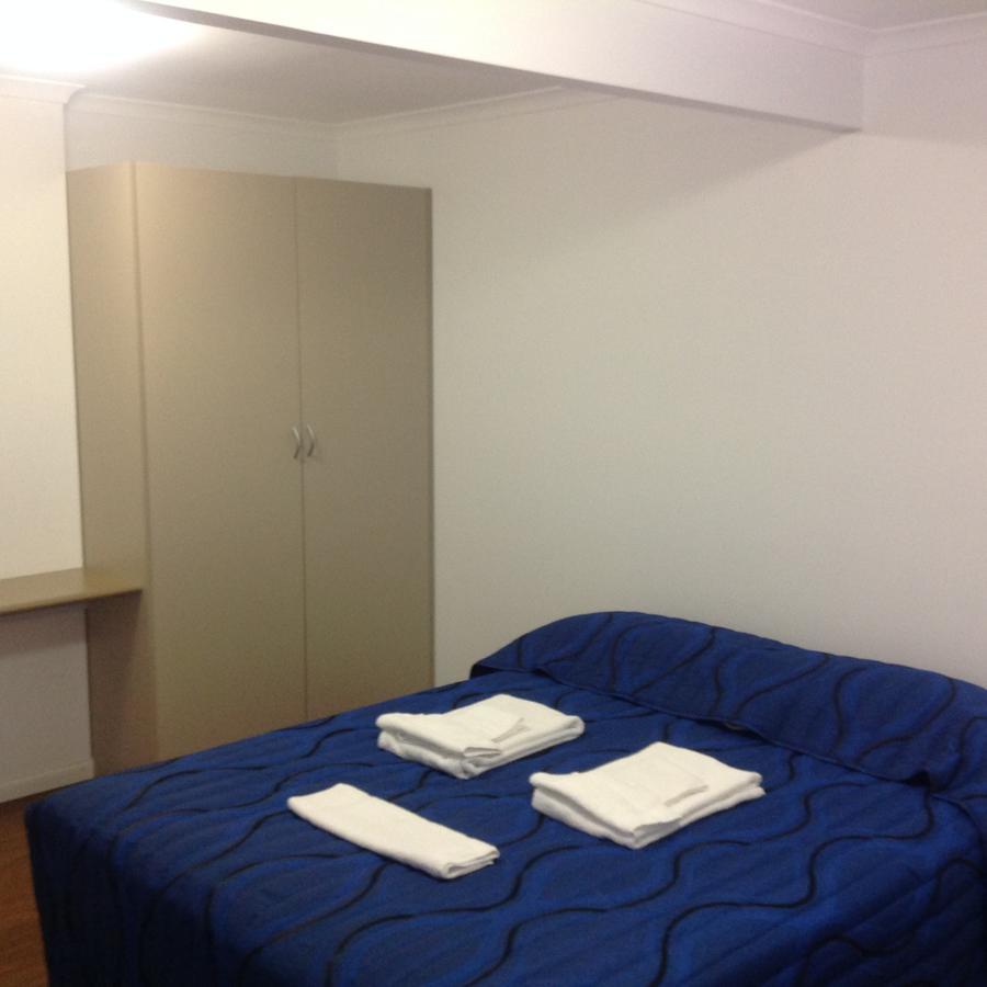 Tannum Sands Hotel / Motel Екстериор снимка